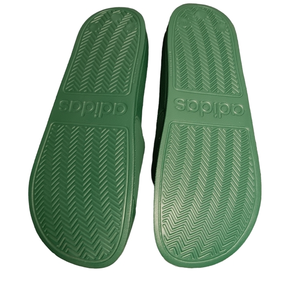 ADIDAS Unisex Adilette Shower Slides Mens Size 10, Women’s Size 11. - Picture 2 of 5